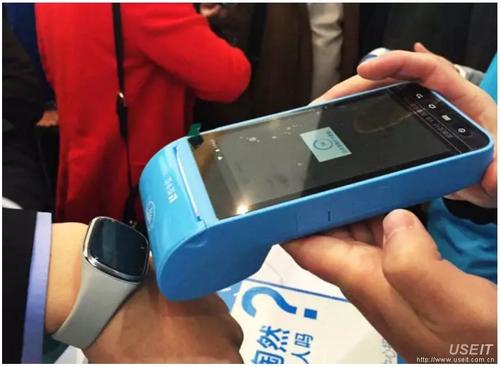 辦個POS機能養(yǎng)卡嗎？辦個POS機可以給信用卡提額嗎？ 